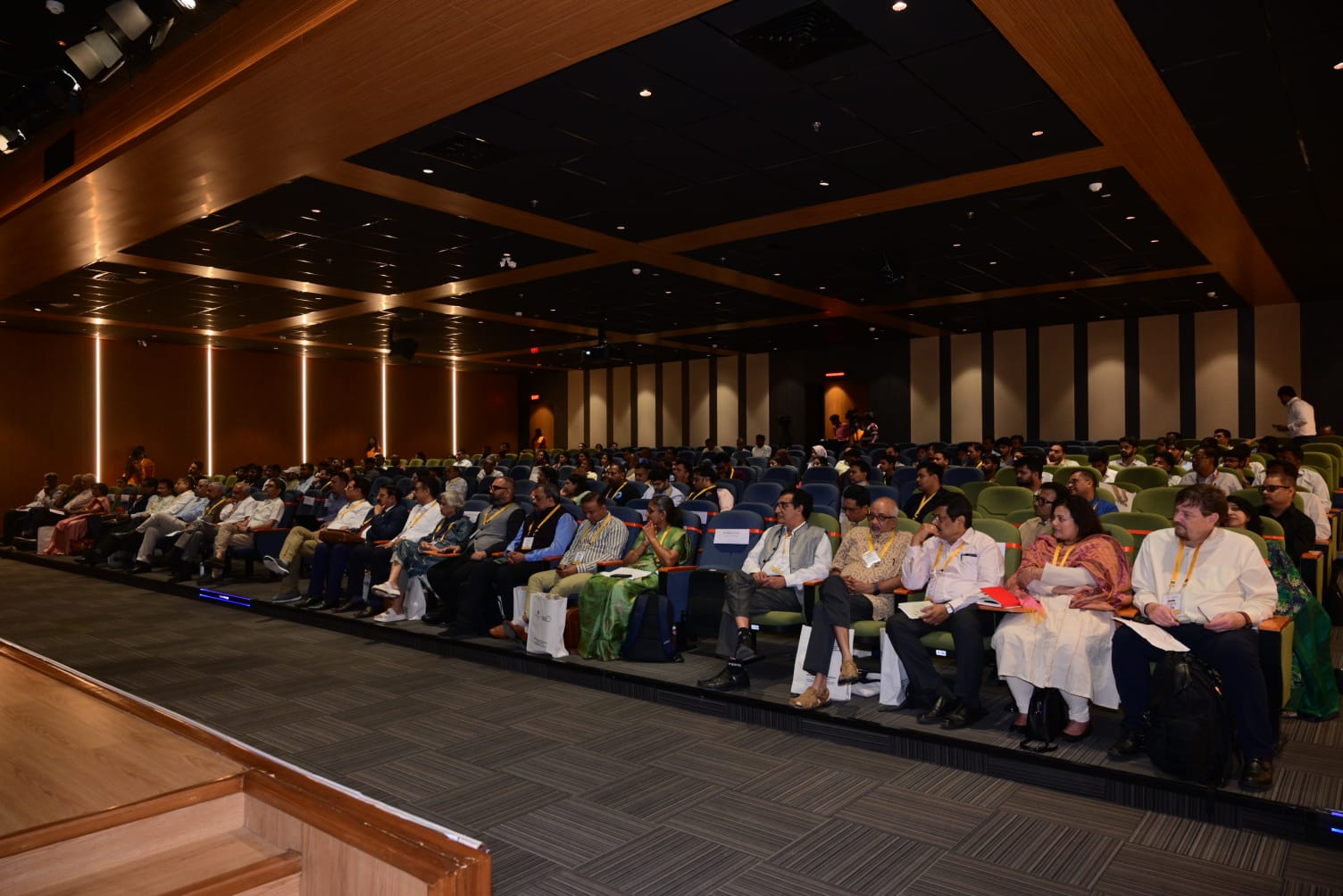 Akhand Jyoti Eye Hospital Hosts Mega Eye Care Conclave With 300+ Experts