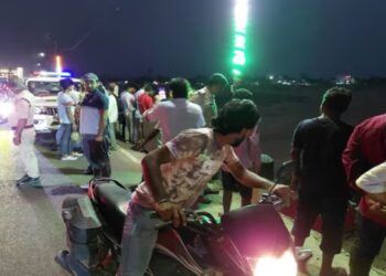 Driver Killed, 10 Injured After Jeep Plunges from Bridge In Bodh Gaya Road Crash