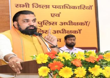 CM’s Big Action After Murders: DM-SPs Summoned, Strict Law & Order Warning Issued