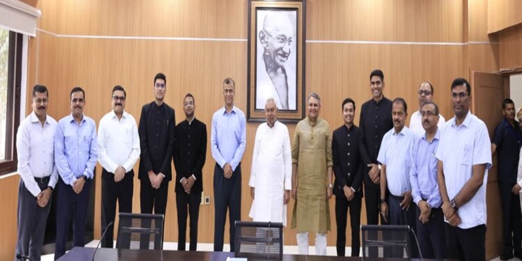 CM Nitish Kumar Meets Indian Forest Service Trainees, Urges Focus On Green Cover And Conservation