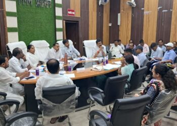 Gaya civic Panel Orders Sweeping Clean-up Drive And 11,000 LED Lights Across City