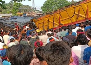 Khagaria Tragedy: Speeding Truck Overturns on Auto, Three Lives Lost