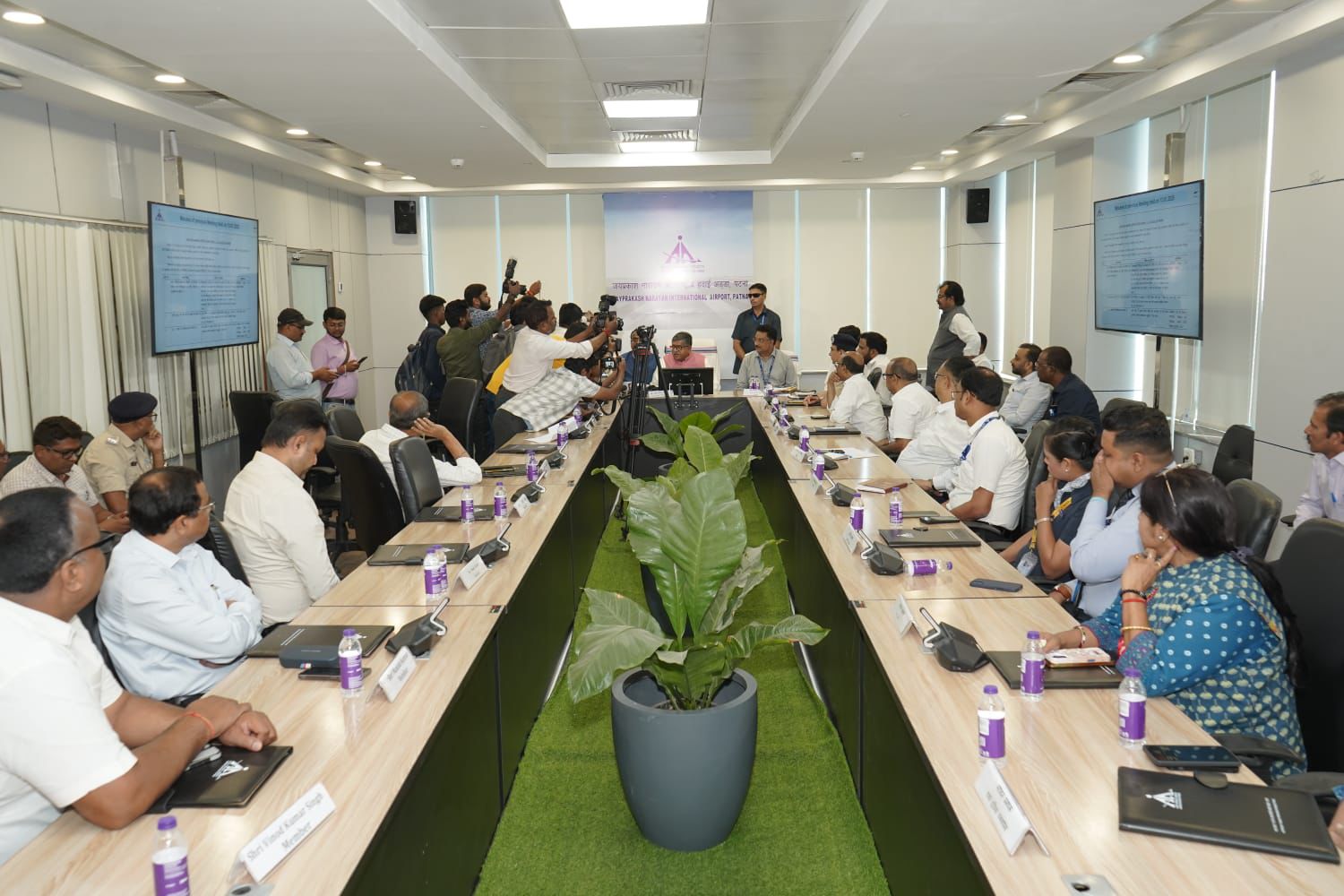 Runway Expansion On Cards At Patna Airport — Key Meeting Signals Urgency