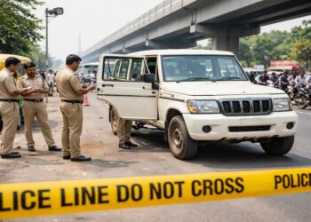 Gold Looted In Patna As Gang Poses As Customs Officers, Police Recover Abandoned Car