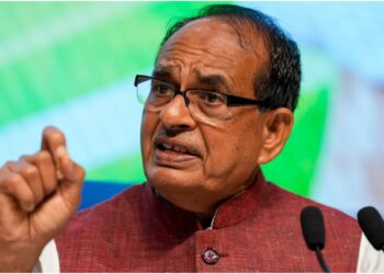 Bihar Political Buzz Grows as BJP Begins CM Selection; Shivraj Singh Chouhan Leads Process