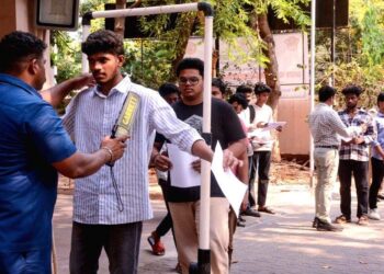 NDA And CDS Exams In Bihar See Tough GK And Maths, English Section Easier