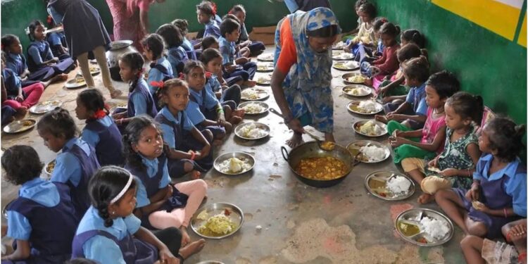 Bihar Government Mandates Enrolment-Based Hiring for Mid-Day Meal Cooks, Sets One-Month Deadline to Fill Vacancies