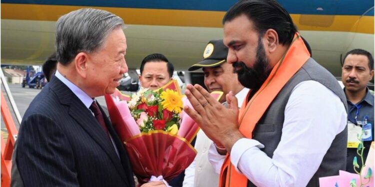 Vietnam’s President To Lam Visits Bodh Gaya, Offering Prayers at Mahabodhi Temple to Strengthen Cultural Ties with India