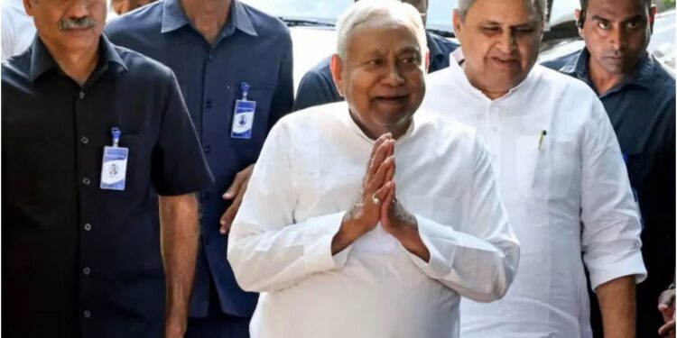 Nitish Kumar Makes Surprise Visit to JD(U) Office Ahead of Janata Darbar Launch in Patna