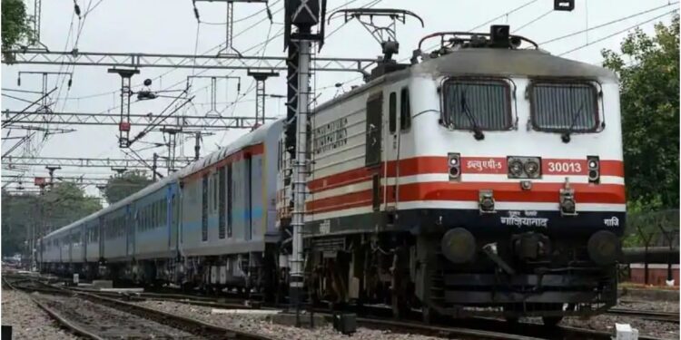 East Central Railway Launches Bi-Weekly Special Train Between Raxaul and Narkatiaganj to Ease Passenger Rush