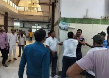 Retired Railway Engineer Allegedly Assaulted Over Medicine Dispute at Patna Railway Hospital