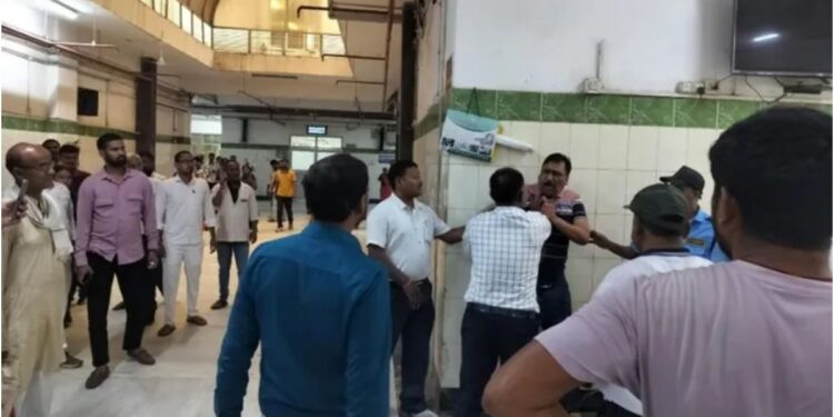 Retired Railway Engineer Allegedly Assaulted Over Medicine Dispute at Patna Railway Hospital