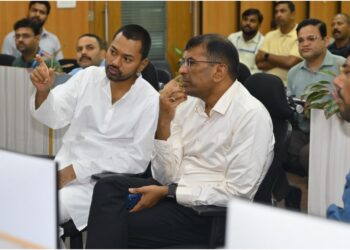 Bihar Health Minister Reviews District Hospitals Live, Patients Praise Improved Digital Services and Care Facilities
