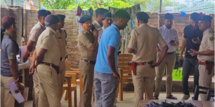 Husband Allegedly Kills Wife and Three Children in Darbhanga; Police Launch Investigation
