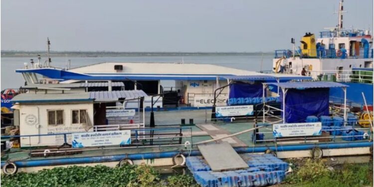 Rs 12 Crore Vessel Left Idle on Patna’s Ganges Bank as Water Metro Project Faces Eight-Month Delay
