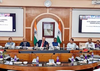 Centre’s Special Secretary K K Pathak And Bihar Chief Secretary Pratyaya Amrit Review Deregulation Push To Boost Investment