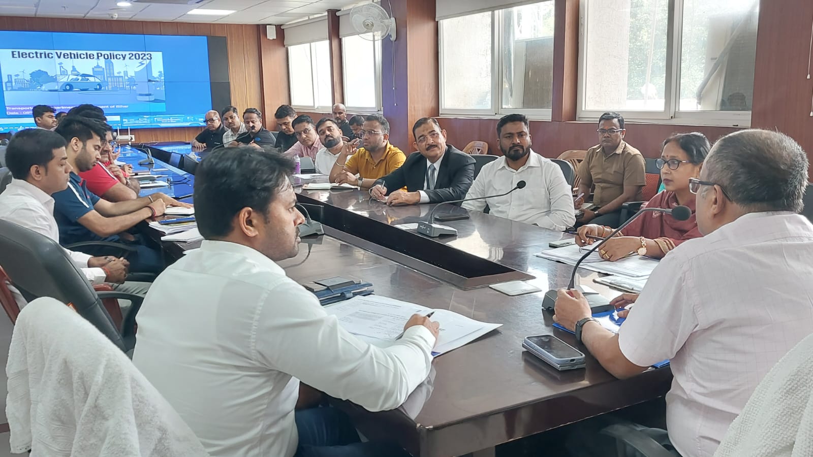 Bihar Govt Plans EV Charging Stations At Dhabas, Hotels And Petrol Pumps; Transport Secretary Holds Key Review Meeting