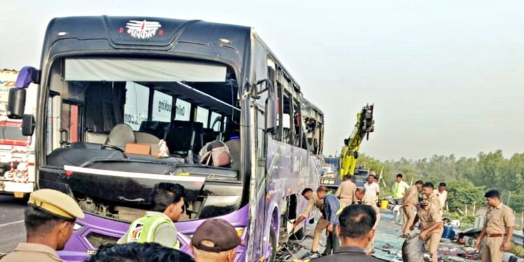 Siwan Cop Dies on Duty in Unnao Crash While Escorting Undertrial Prisoner