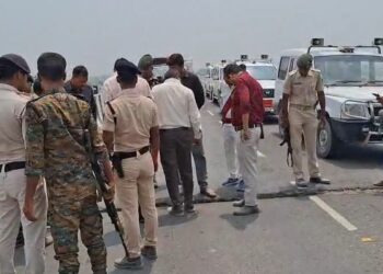 Another Bridge Crisis in Bihar: 7-Inch Crack-Gap Detected in Gopalganj-Bettiah Bridge, Vehicle Movement Suspended