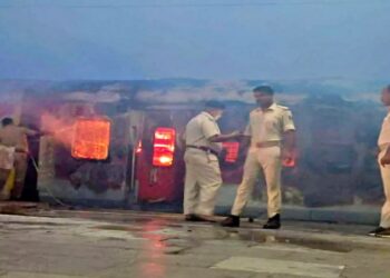 General Coach of Jaynagar-Udhna Express Destroyed in Fire, Investigation Underway