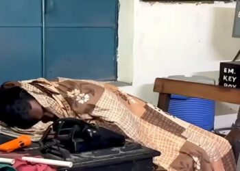 Railway Gateman Falls Asleep After Closing Crossing Near Mokama; Jan Shatabdi Among 3 Trains Delayed, Staffer Suspended