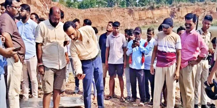 Mystery Deepens in Nawada: Missing Schoolboy’s Body Recovered From Pond Near Goni Hill