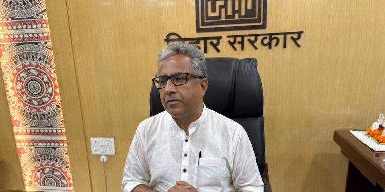 Nitish Mishra Assumes Charge As Bihar Urban Development Minister, Prioritises Satellite Townships