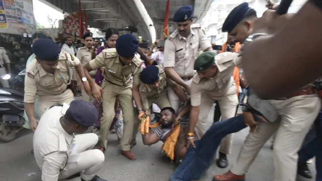 Police Detain Students Ahead of Protest Over Delayed BPSC TRE-4 Notification in Patna