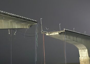 Major Scare In Bhagalpur As Vikramshila Setu Slab Collapses, Traffic Halted