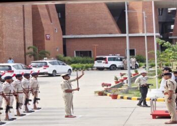 Governor Praises Nalanda University’s Sustainability Model During Rajgir Visit