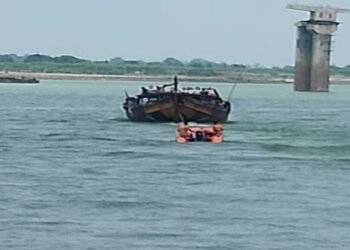 Bhagalpur Ferry Services See Huge Demand, Safety Measures Strengthened