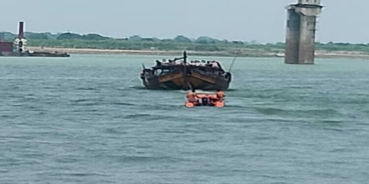 Bhagalpur Ferry Services See Huge Demand, Safety Measures Strengthened