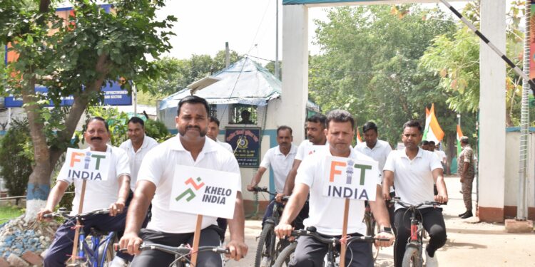 CRPF Promotes Fitness and Green Living Through ‘Sunday on Cycle’ Rally in Gaya