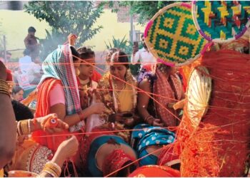 Under the Banyan Tree, an Ancient Fast Lives On as Women Across Bihar Mark Vat Savitri
