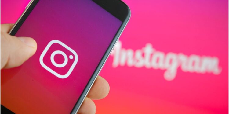 Instagram’s New Feature Helps Users Remove Spam Followers in Seconds