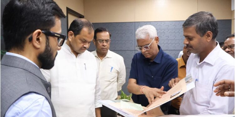 Energy Minister Reviews SLDC Operations, Assesses Power Management and Grid Systems in Bihar