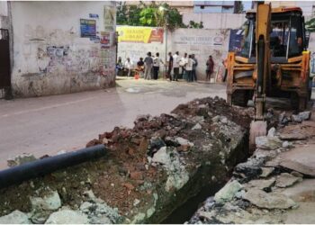 Patna Roads Dug Up Despite Ban, Open Pits and Exposed Rebars Raise Monsoon Safety Concerns