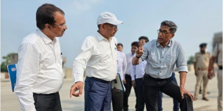 Chief Secretary Reviews Kacchi Dargah–Bidupur Six-Lane Ganga Bridge Project, Completion Target Set for July 2026