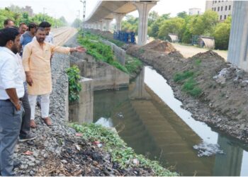 Municipal Commissioner Inspects Wards 15–18 Alongside Councilors, Reviews Drainage and Civic Infrastructure