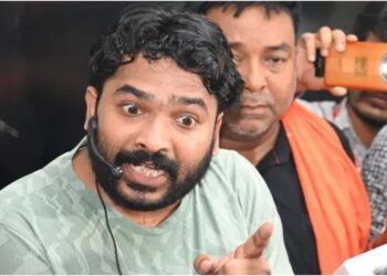 Roshan Anand Makes 10 Allegations Against Khan Sir, Demands Narco Test and Probe nto Alleged Spending in Coaching Dispute