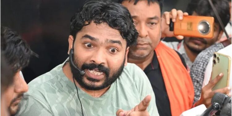 Roshan Anand Makes 10 Allegations Against Khan Sir, Demands Narco Test and Probe nto Alleged Spending in Coaching Dispute