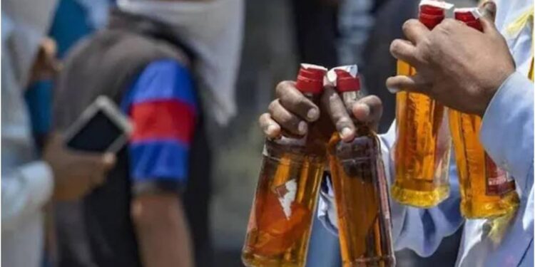 Bihar Liquor Ban: Foreign Liquor Seizures Surpass Country-Made Liquor, Drinkers Outnumber Smugglers Arrested