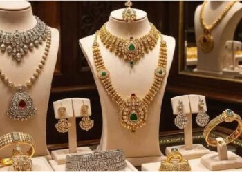 Silver Rises by Rs 5,059 to Rs 2.22 Lakh Per Kg; Gold Climbs to Rs 1.42 Lakh, Up Rs 9,000 This Year