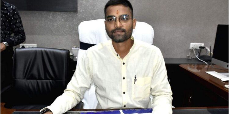 Deepak Prakash Reviews Bihar Panchayat Election 2026 Preparations, Signals Fresh Reservation Roster and EVM Deployment