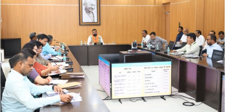 CM Samrat Choudhary Directs Timely Pension Disbursement and Strengthening of Anganwadi Monitoring Systems
