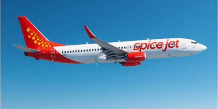 SpiceJet Mumbai–Patna Flights Delayed by Over Seven Hours, Passengers Protest at Patna Airport