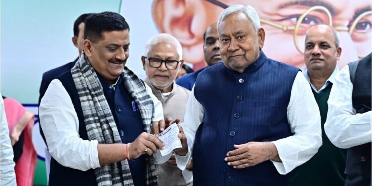 JD(U) Membership Crosses 1 Crore in Less Than Six Months Under Nitish Kumar's Leadership
