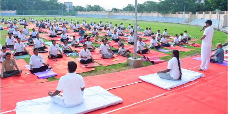 AIIMS Patna’s Yoga Day Celebration Draws 300+ Participants, Message on Healthy Ageing Resonates
