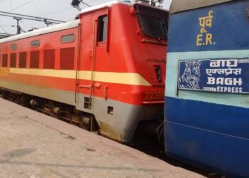 Bagh Express Upgraded With LHB Coaches, New Look Leaves Passengers Confused at Siwan Junction