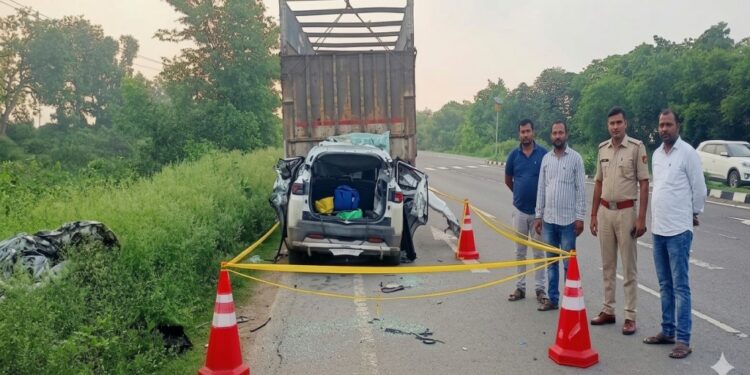 Three SHOs, Driver Killed as Police Vehicle Meets With Deadly Accident in Begusarai on NH - 31